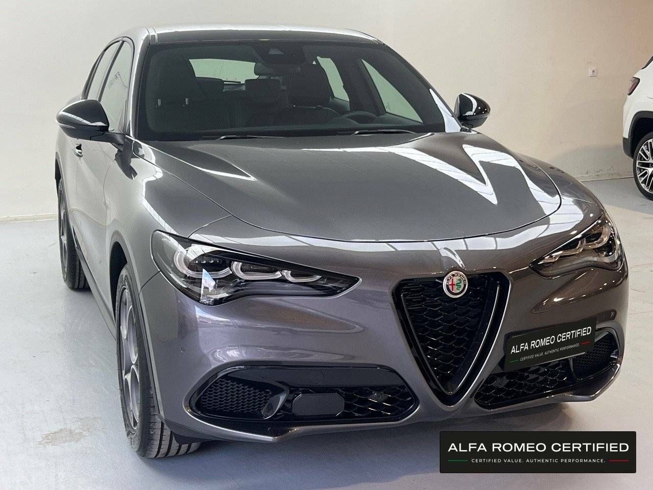 Foto Alfa Romeo Stelvio 3