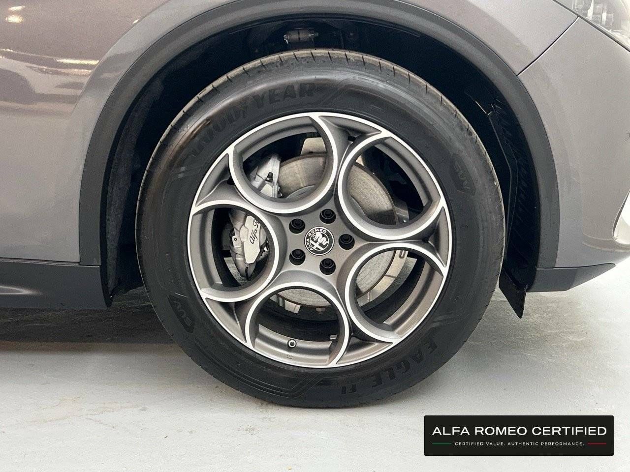 Foto Alfa Romeo Stelvio 11