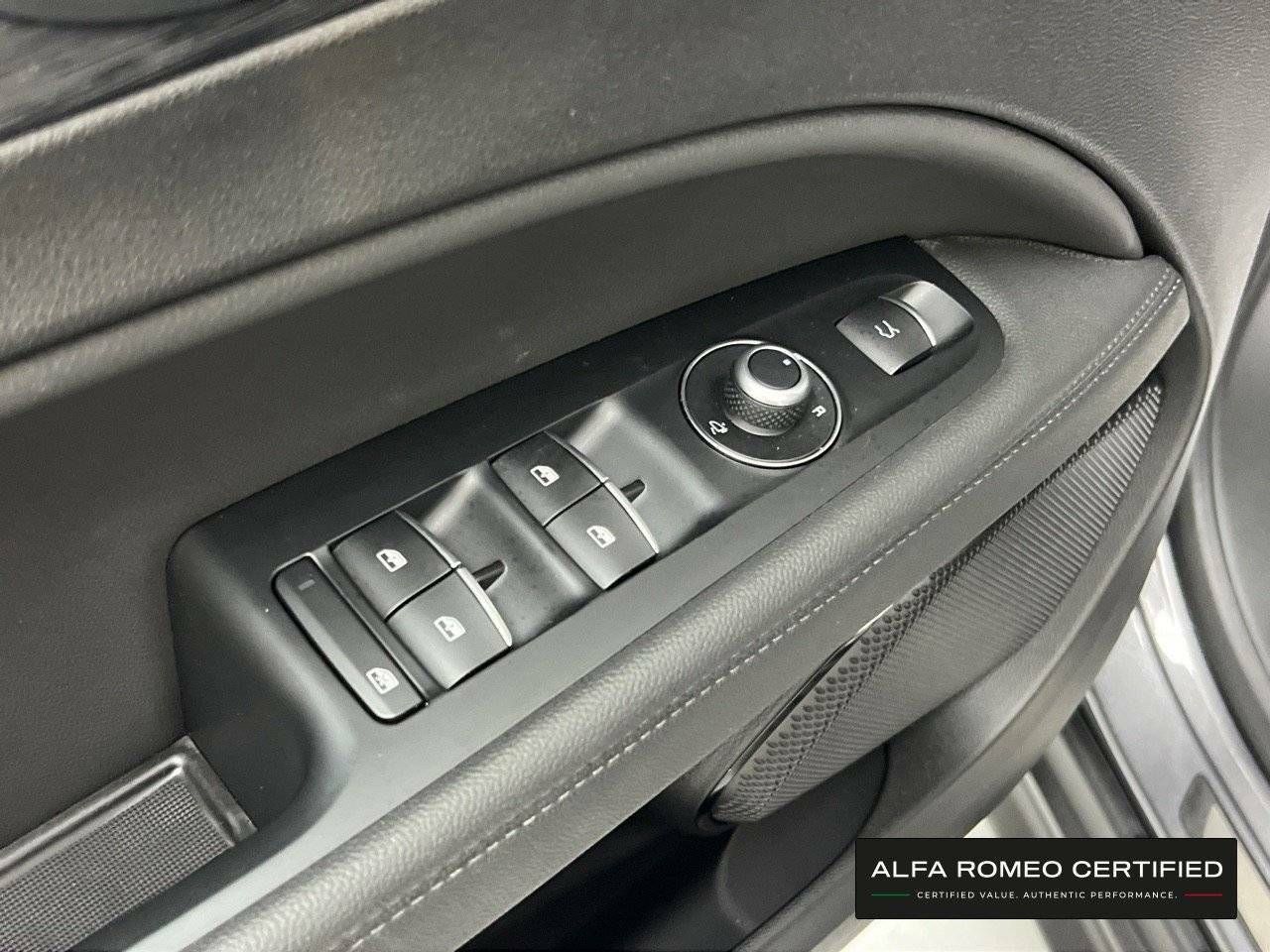 Foto Alfa Romeo Stelvio 13