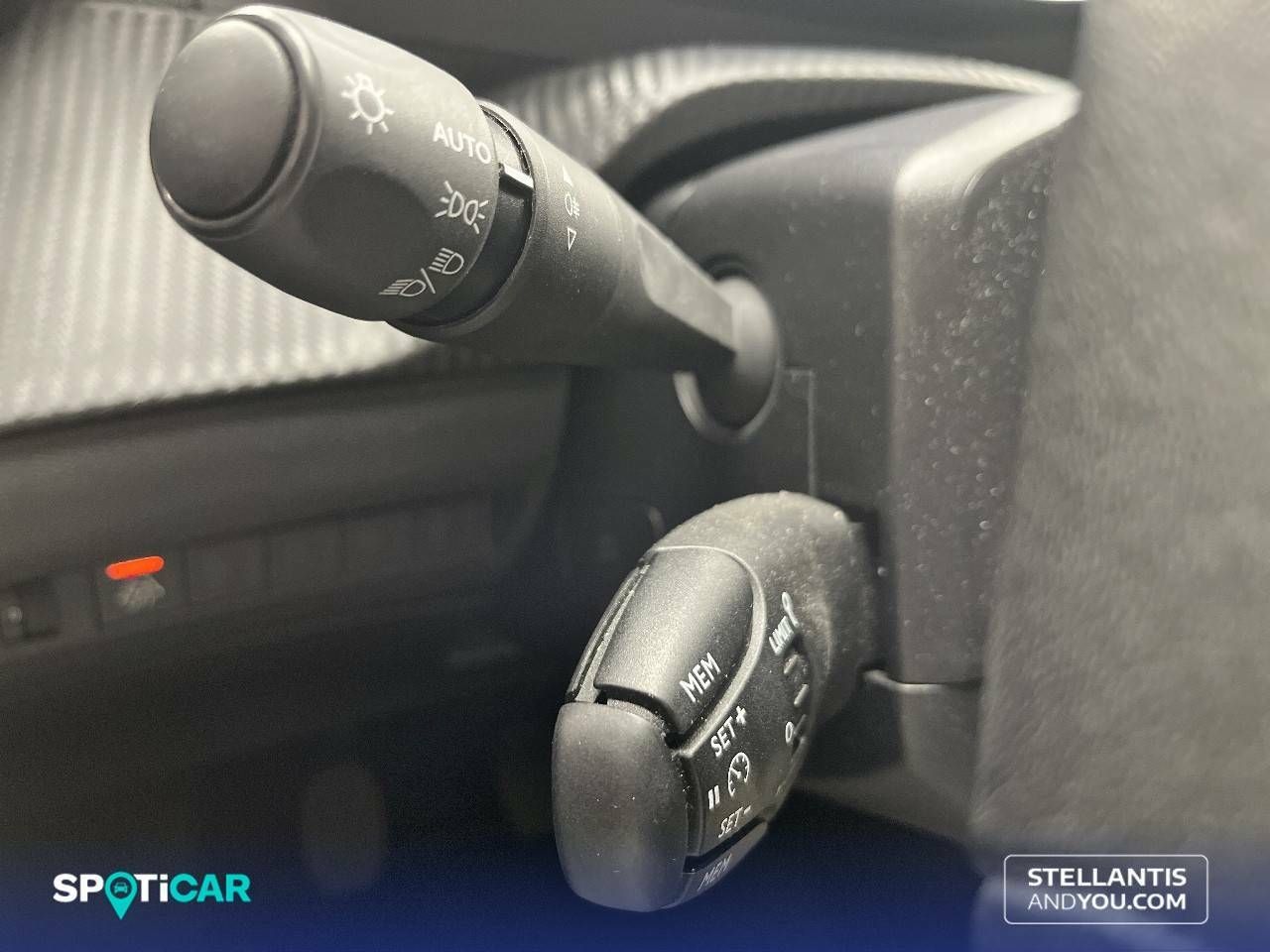 Foto Peugeot 208 22