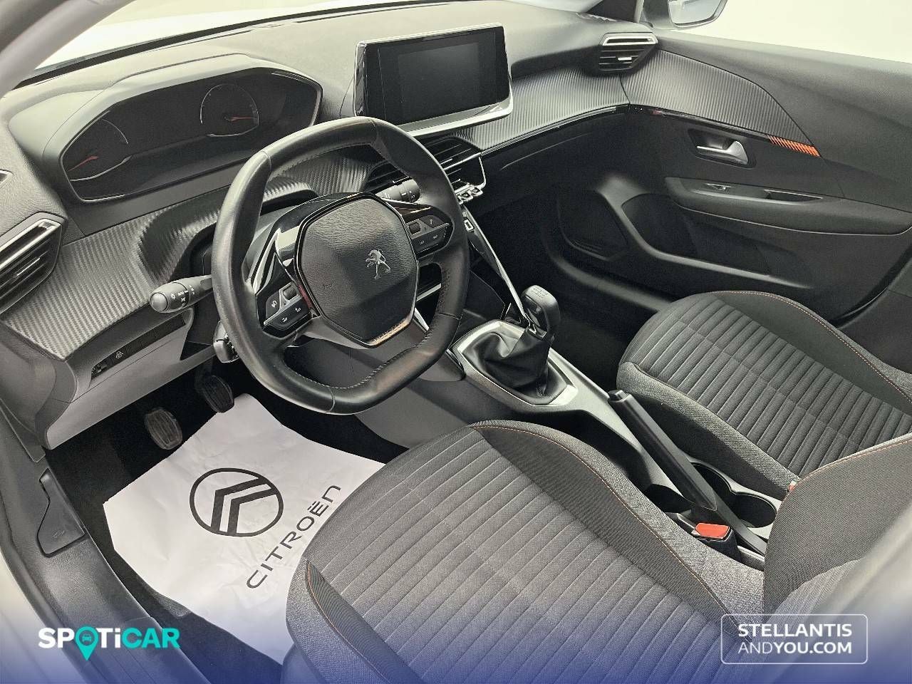 Foto Peugeot 208 12