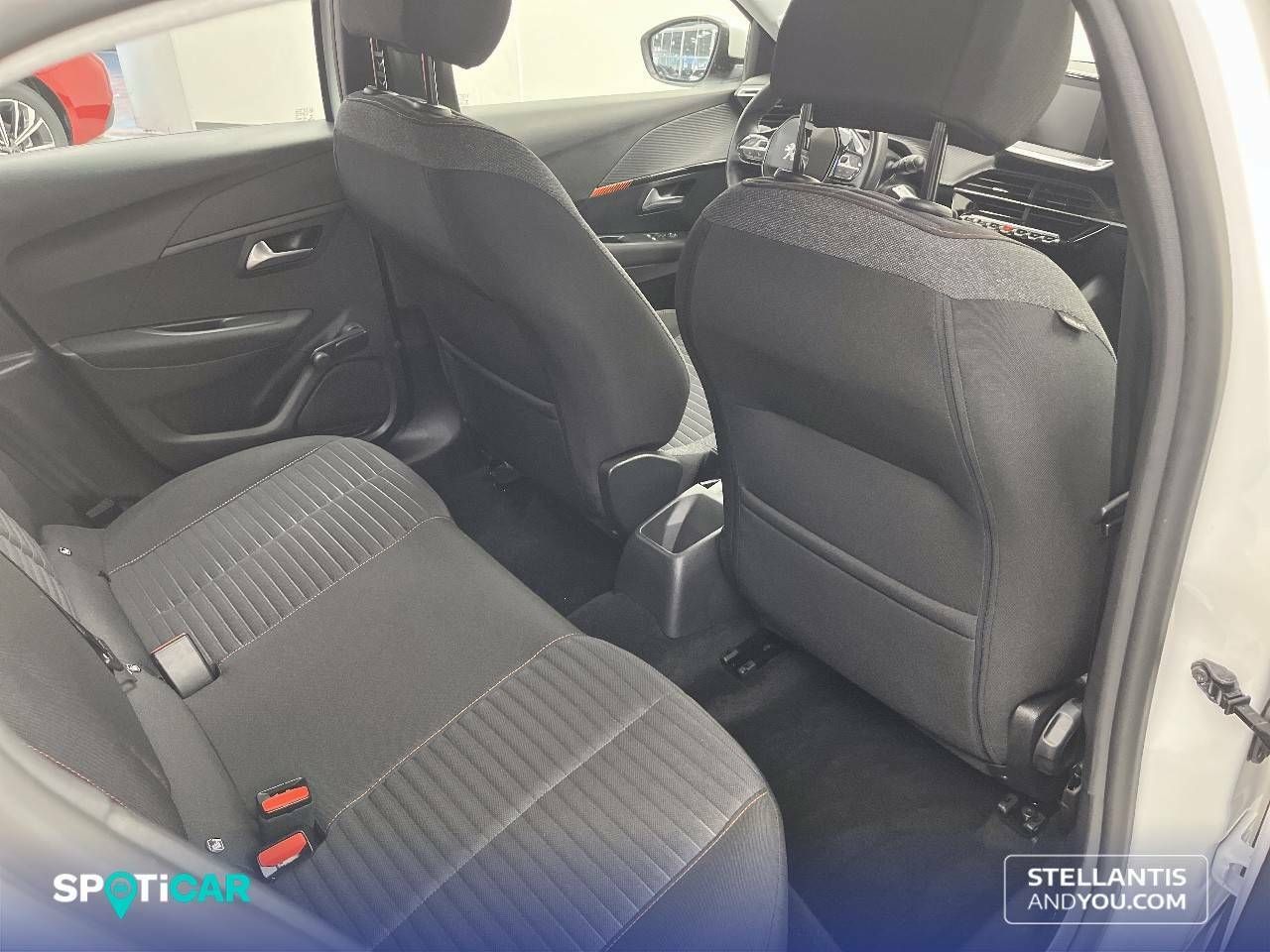 Foto Peugeot 208 14