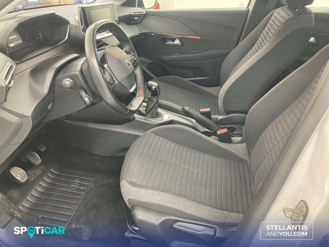 Foto Peugeot 208 9