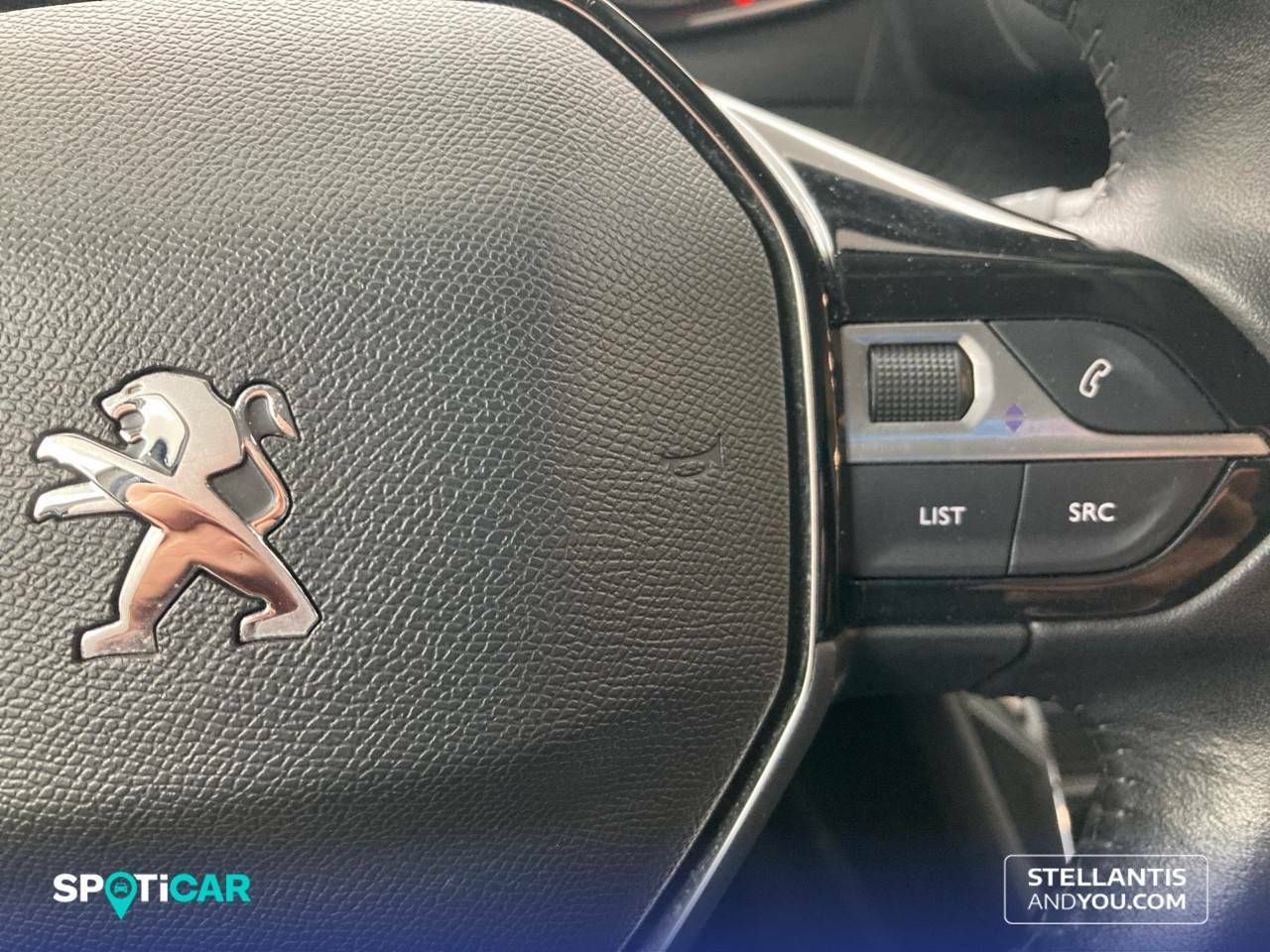 Foto Peugeot 208 15