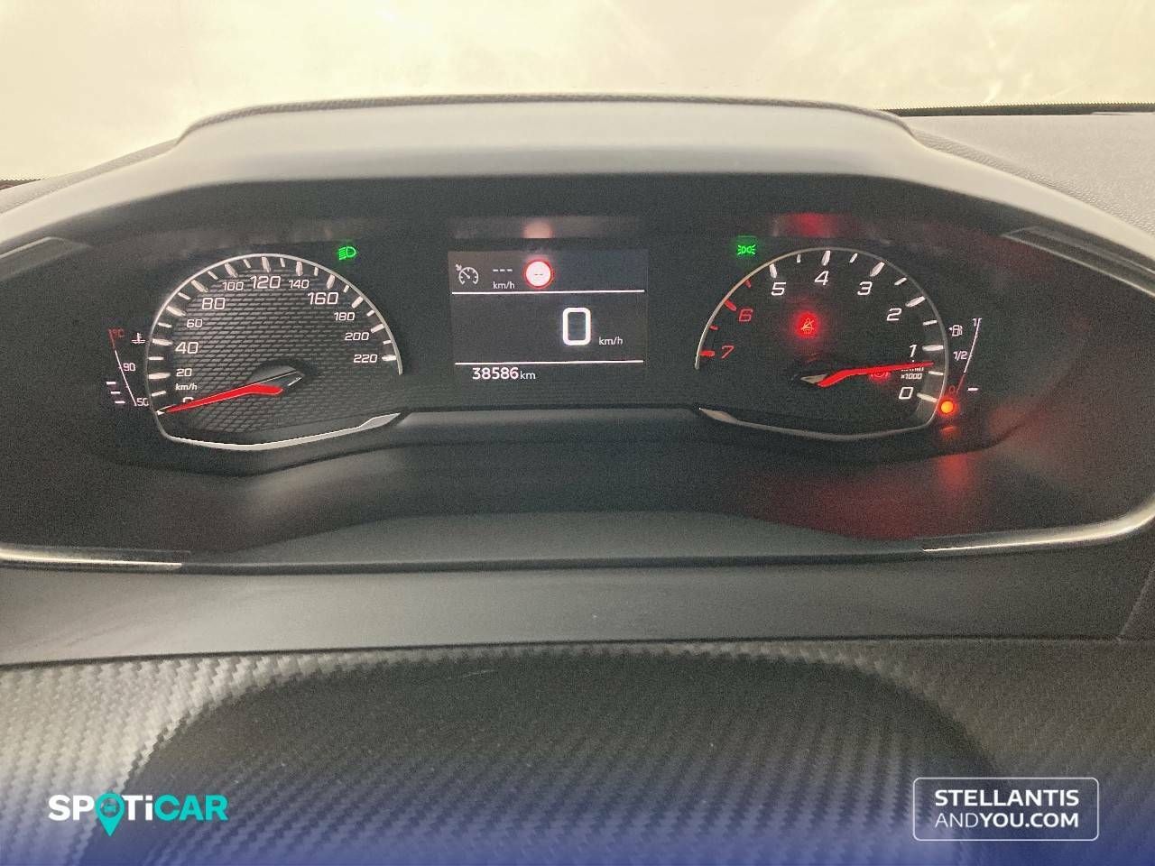 Foto Peugeot 208 16