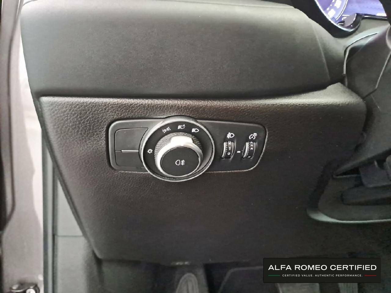 Foto Alfa Romeo Tonale 17