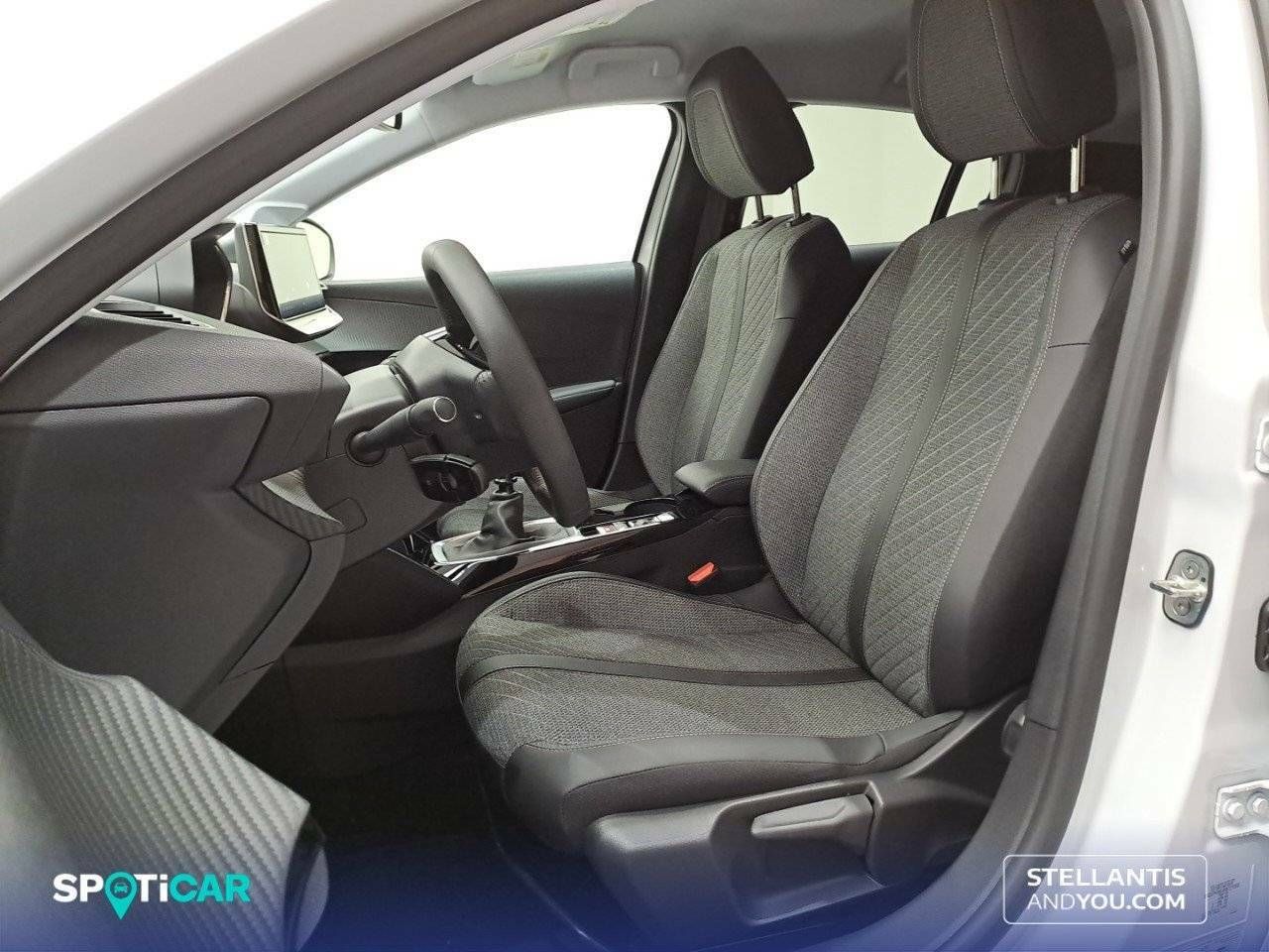 Foto Peugeot 208 9