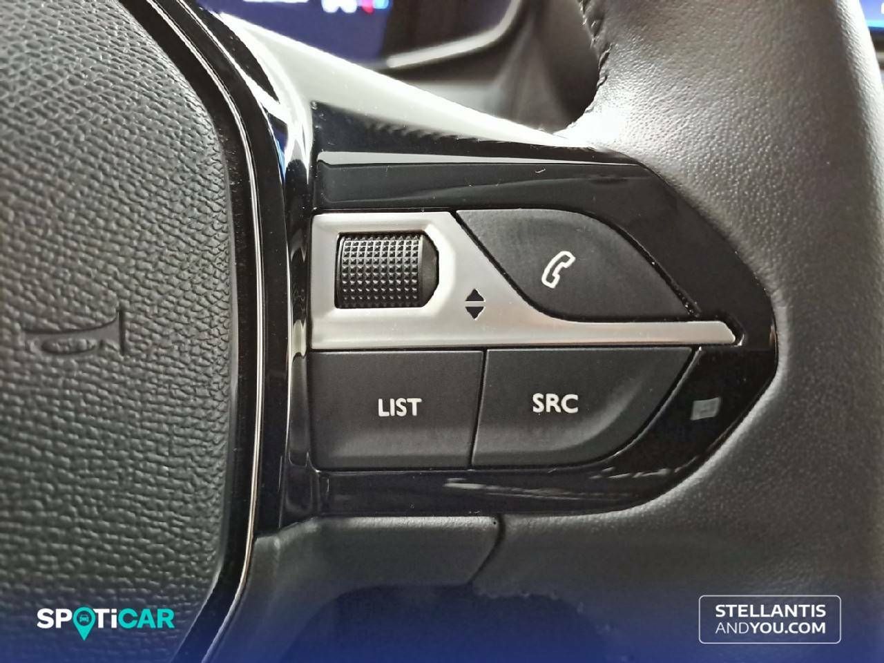 Foto Peugeot 208 17