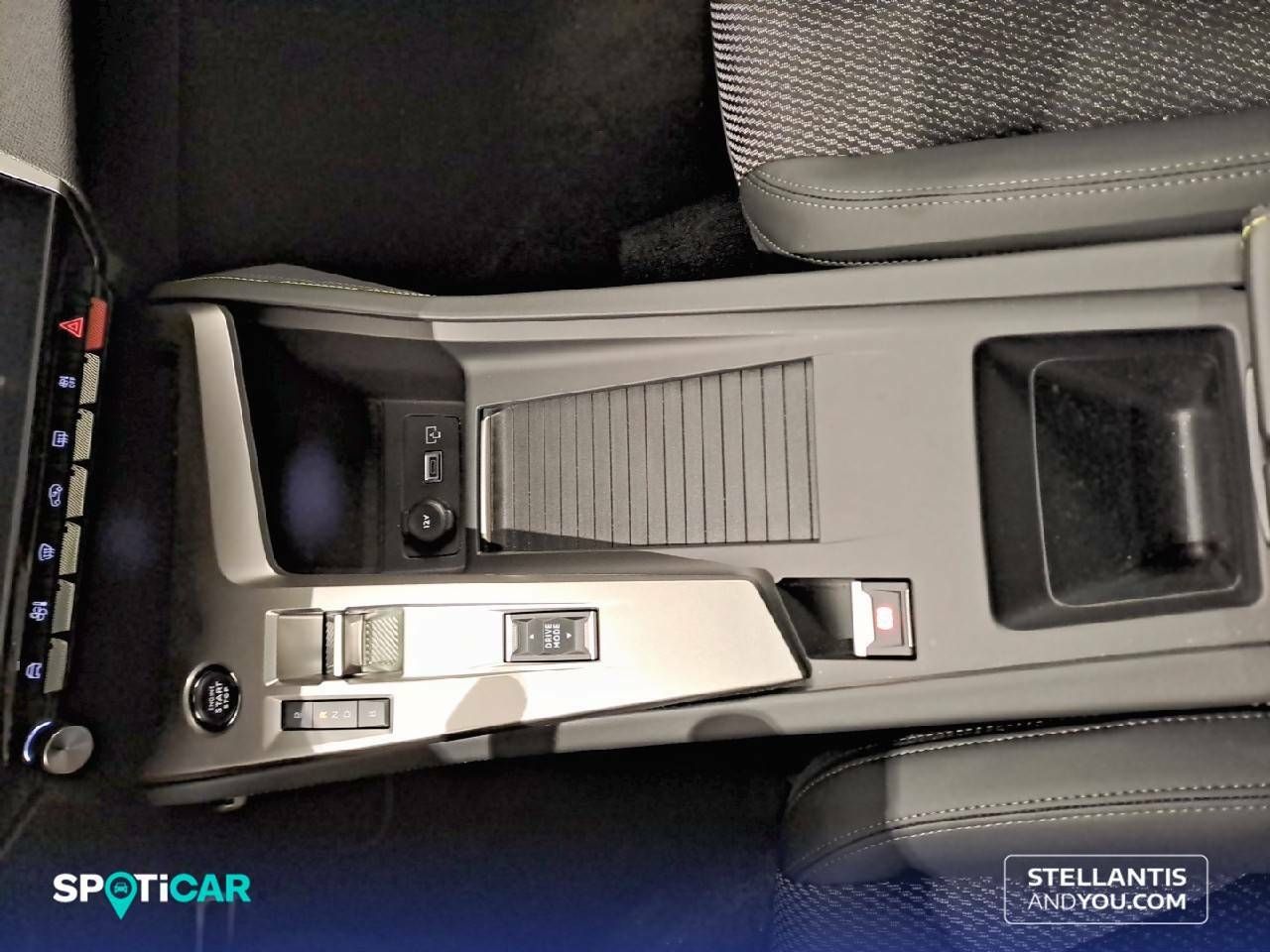 Foto Peugeot 408 22