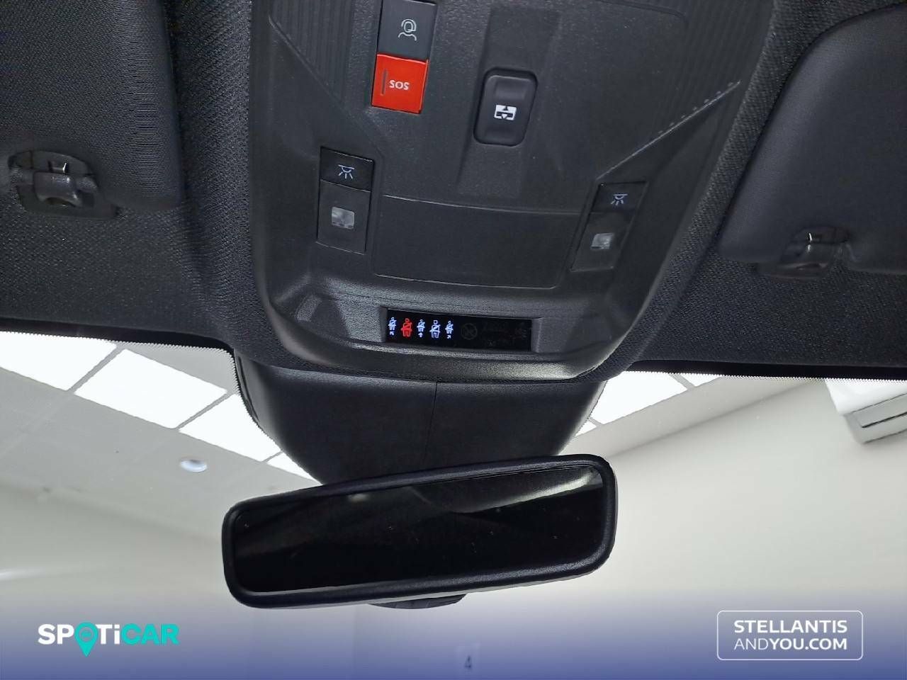 Foto Peugeot 408 23