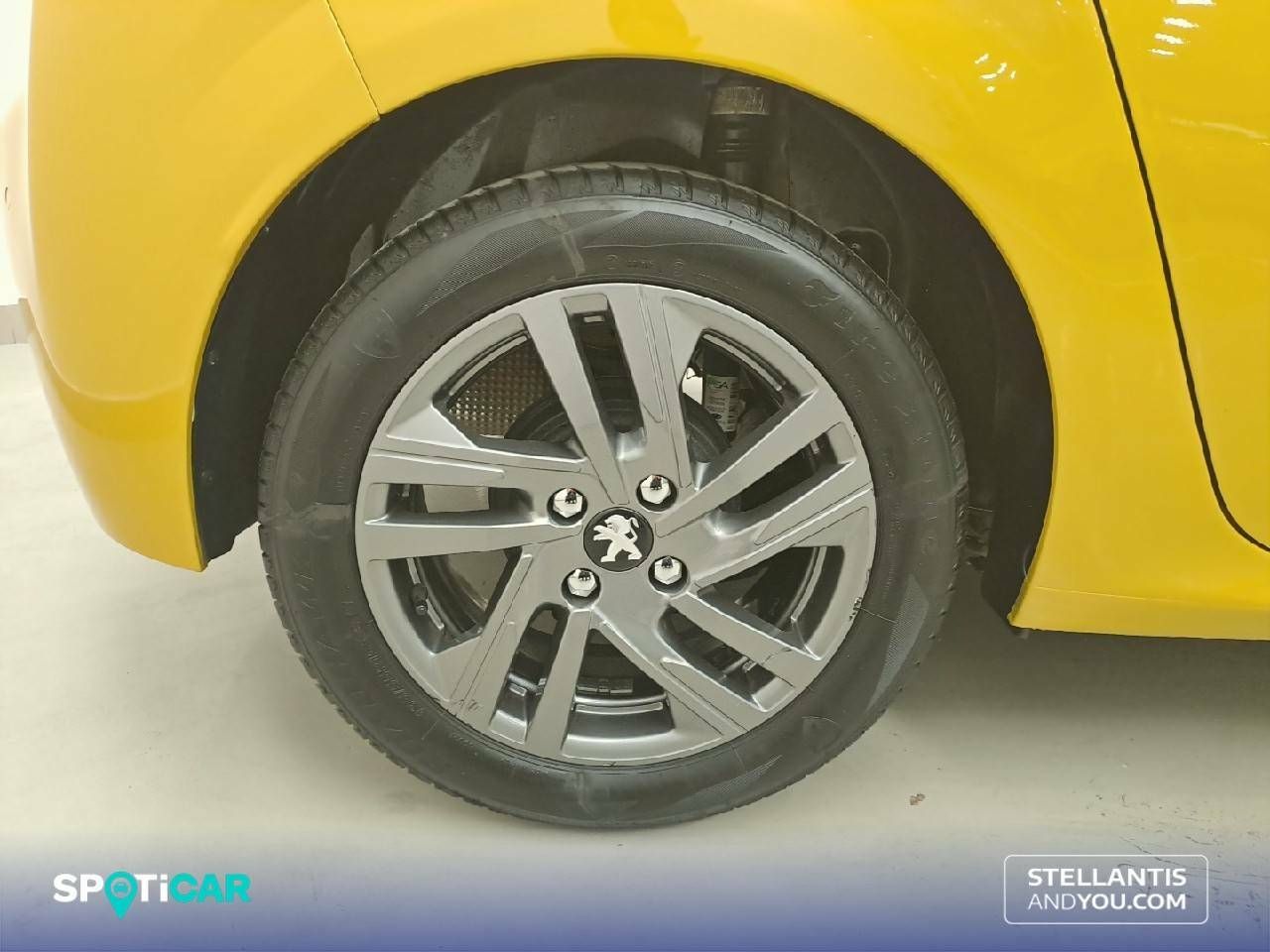 Foto Peugeot 208 11