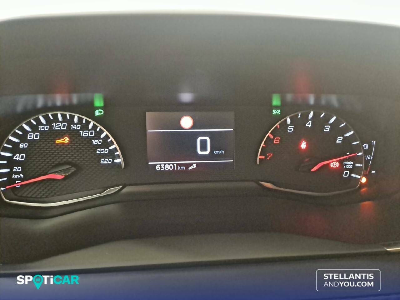 Foto Peugeot 208 14