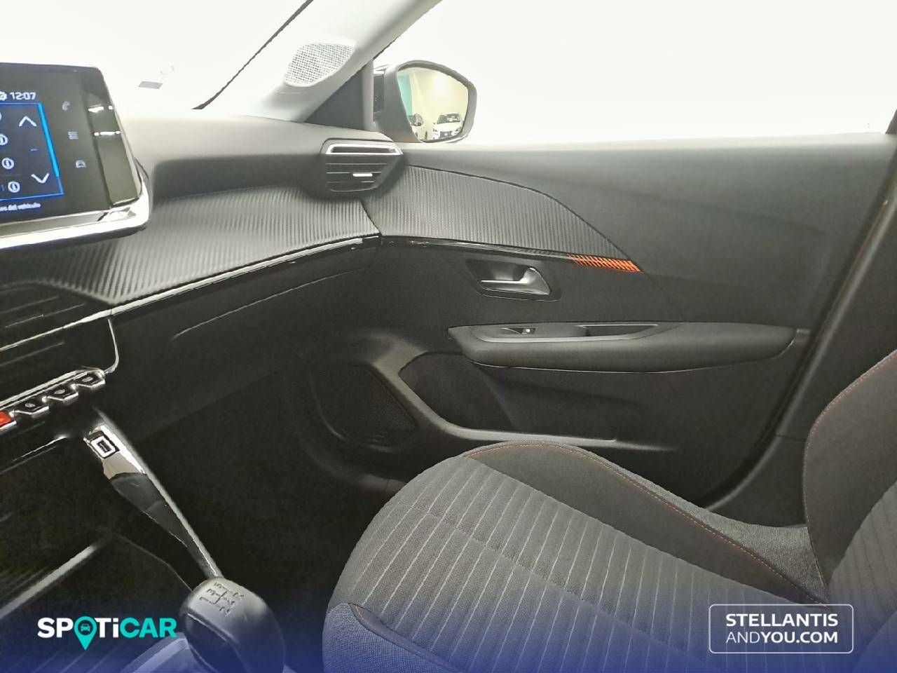 Foto Peugeot 208 21