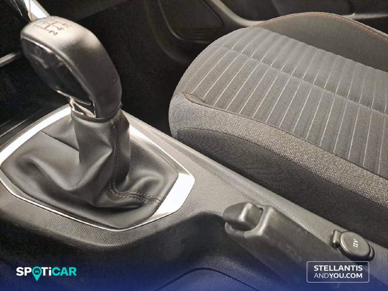 Foto Peugeot 208 22