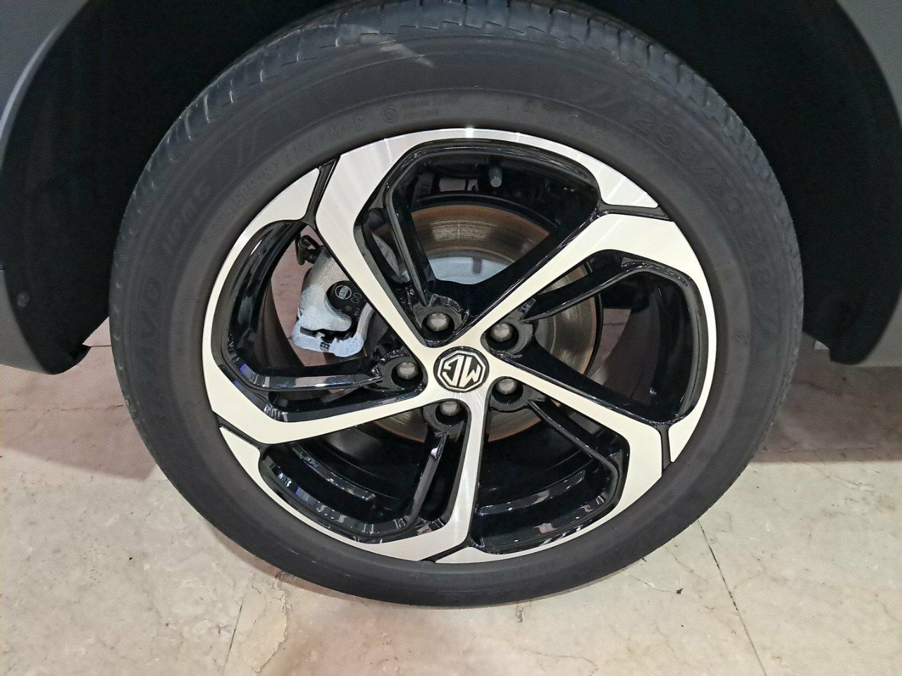 Foto MG HS 29