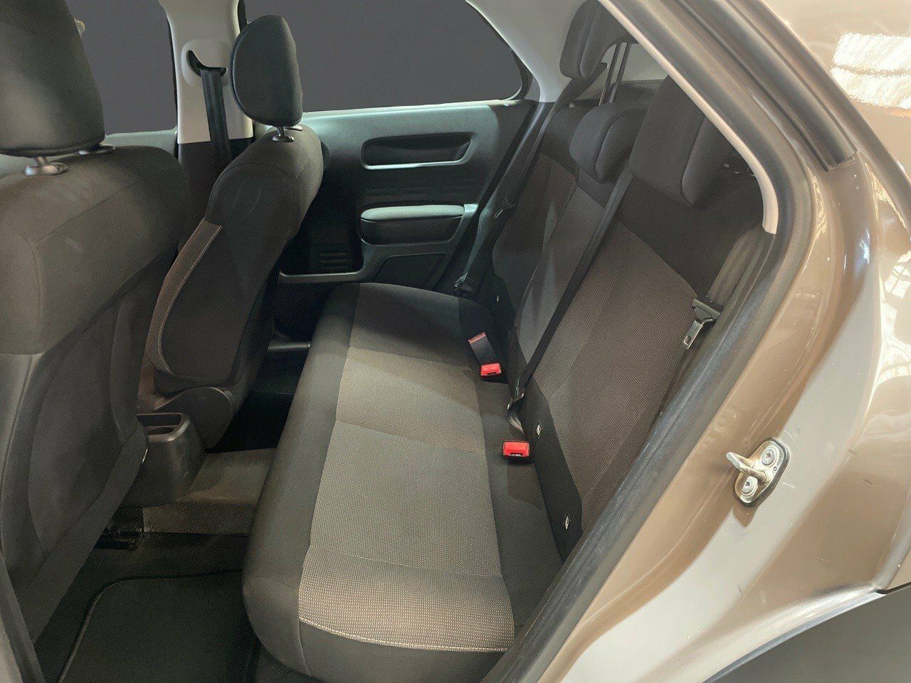 Foto Citroën C4 Cactus 10