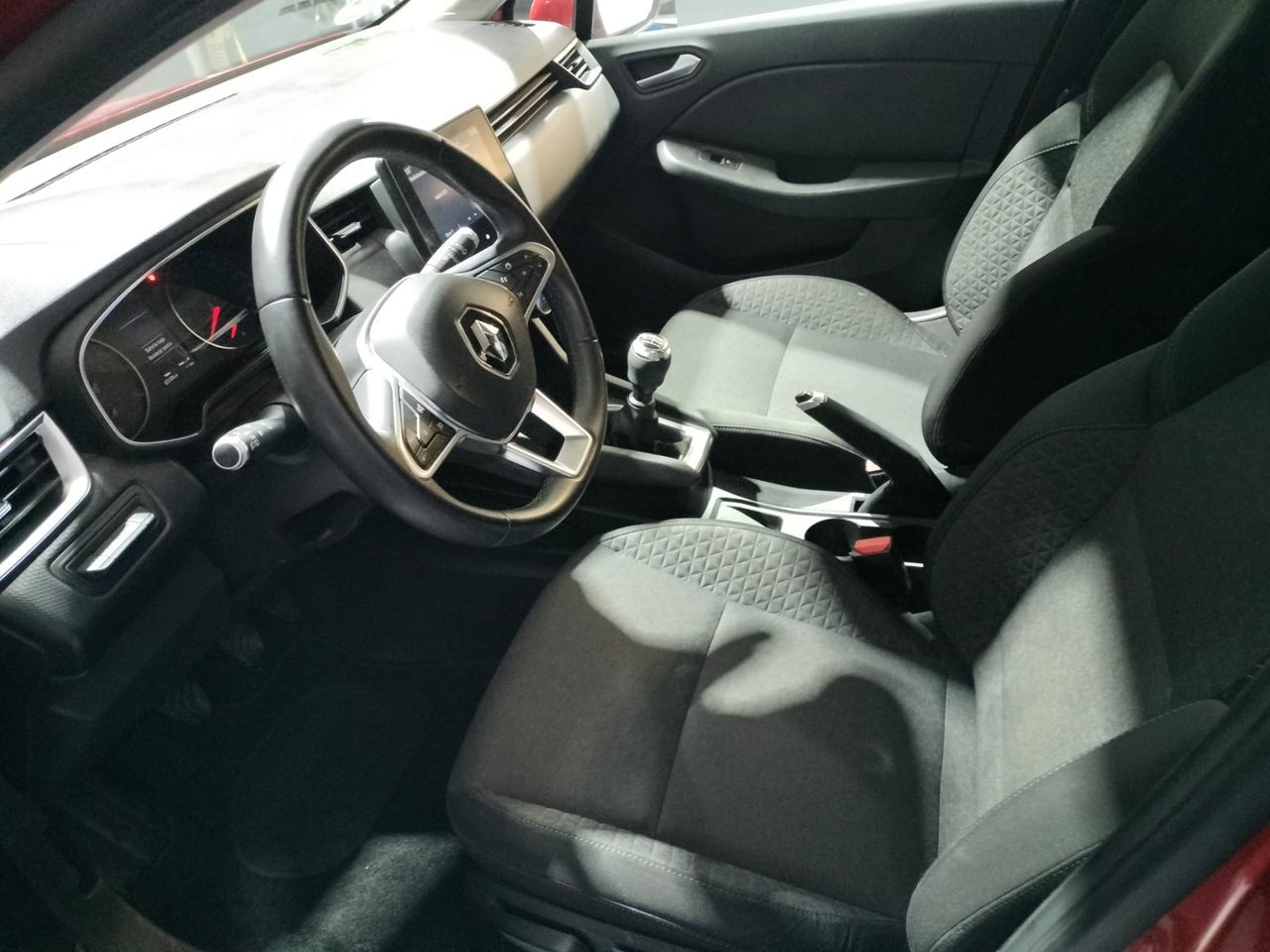 Foto Renault Clio 28