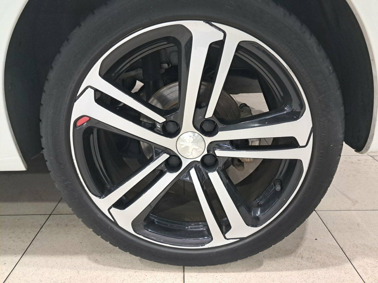 Foto Peugeot 208 29