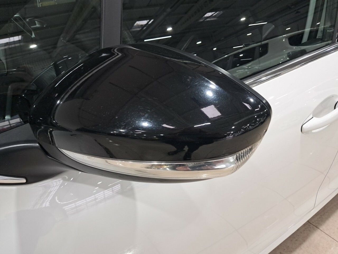 Foto Peugeot 208 31