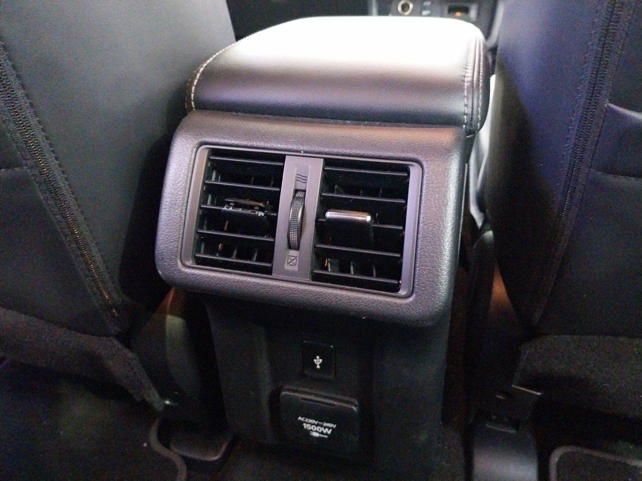 Foto Mitsubishi Outlander 21
