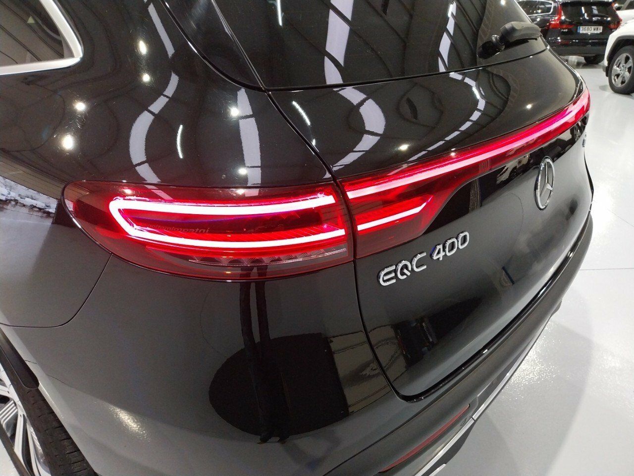 Foto Mercedes-Benz EQC 28