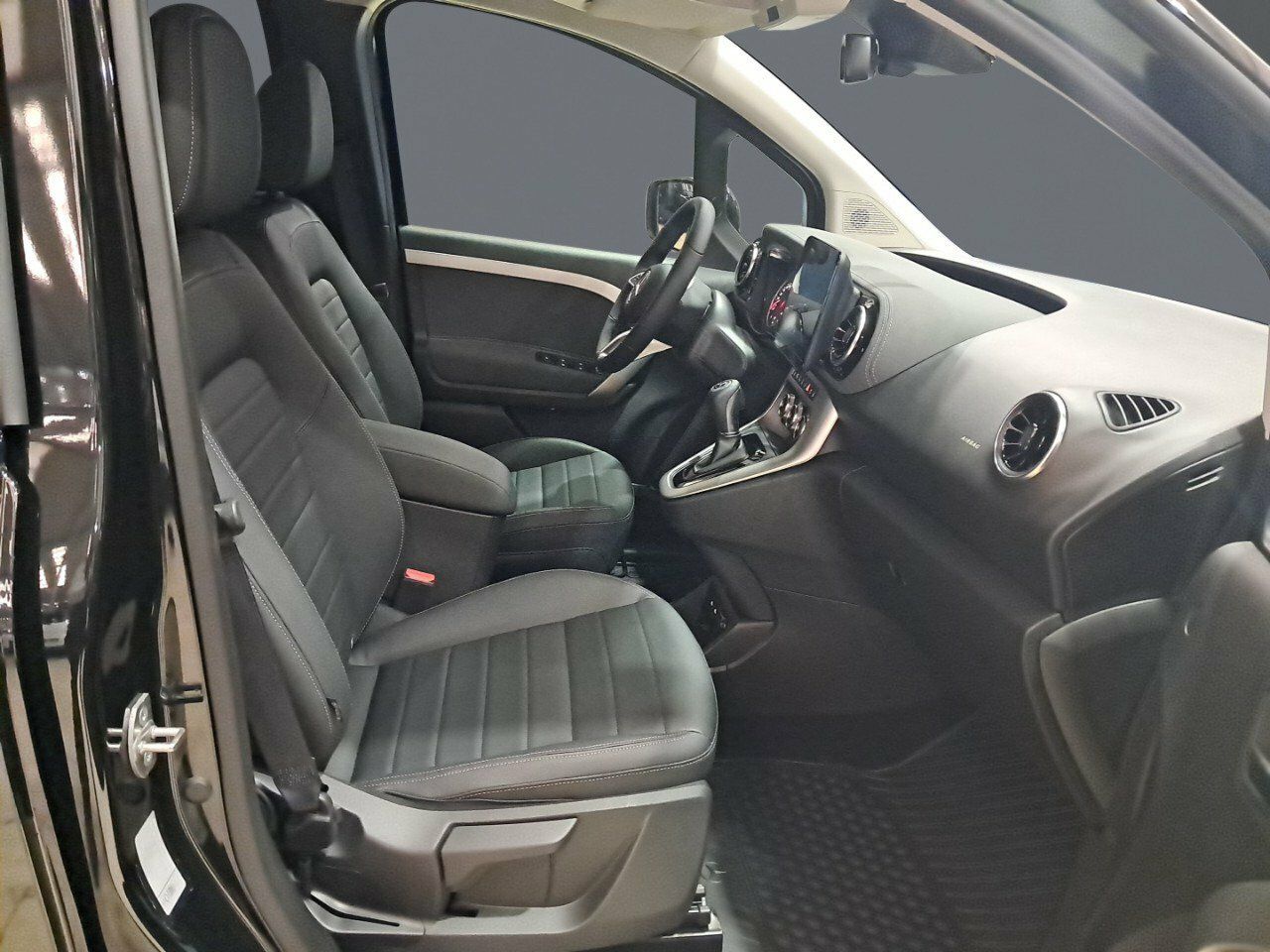 Foto Mercedes-Benz Clase T 5