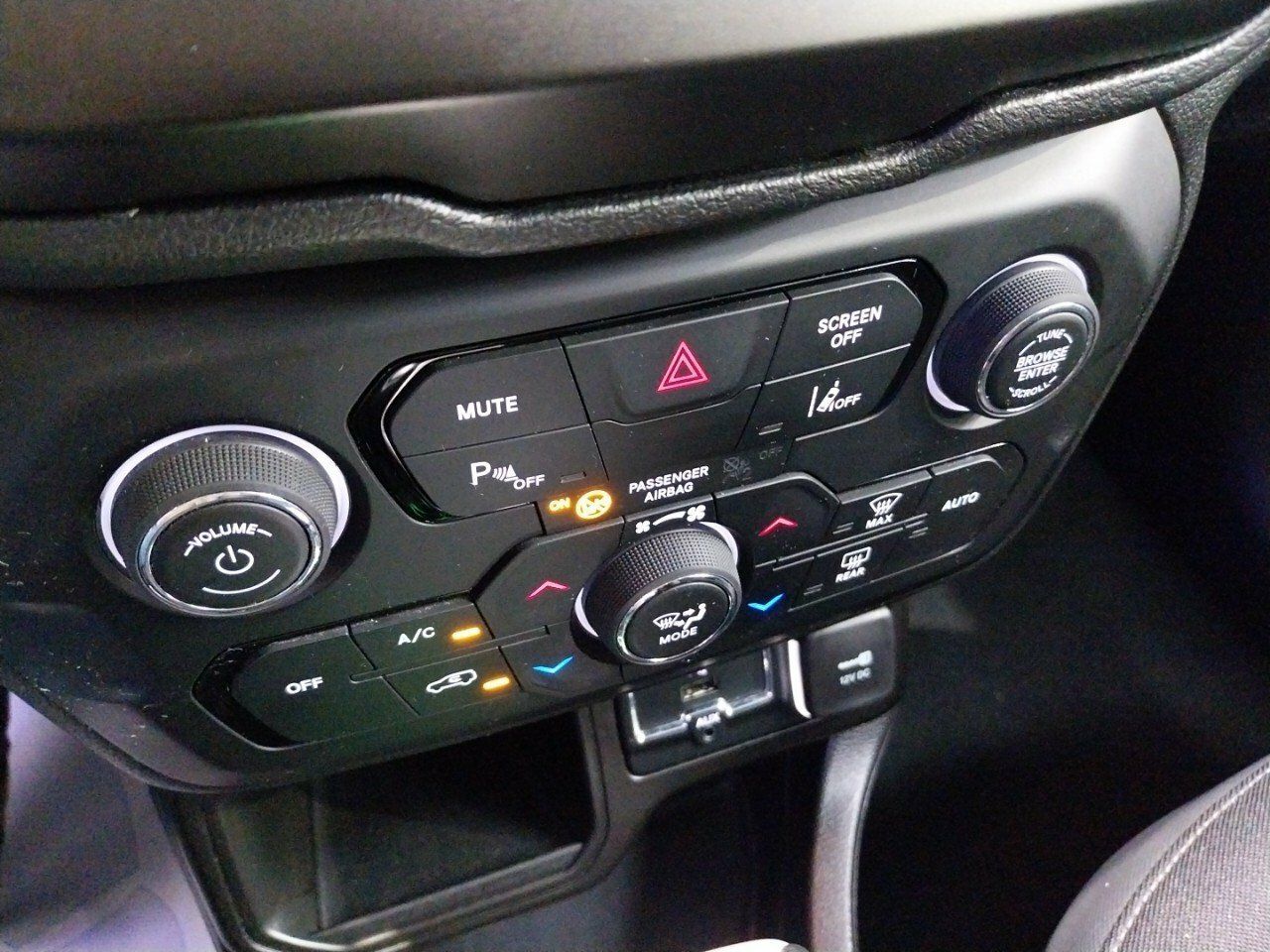 Foto Jeep Renegade 17