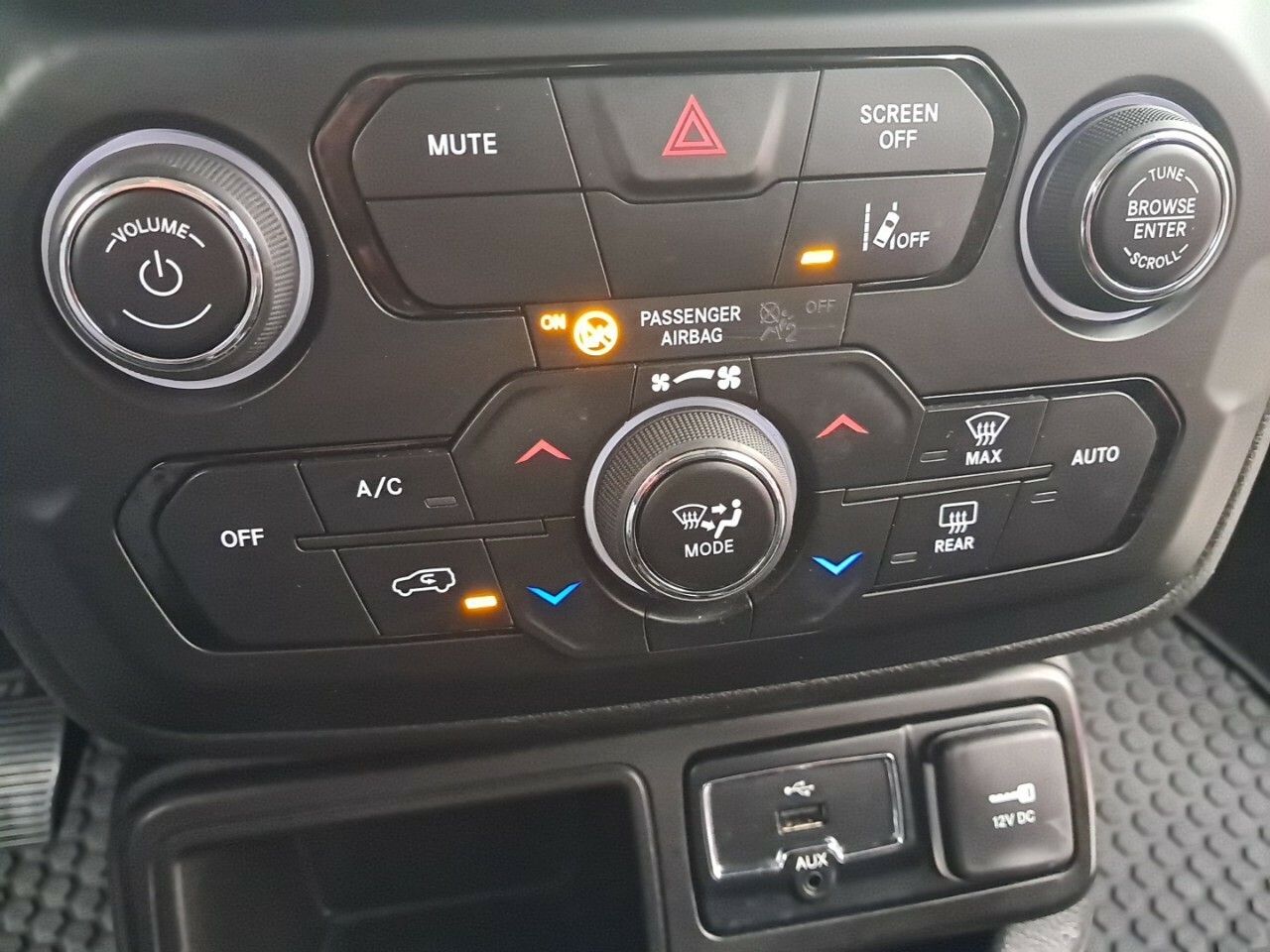 Foto Jeep Renegade 17