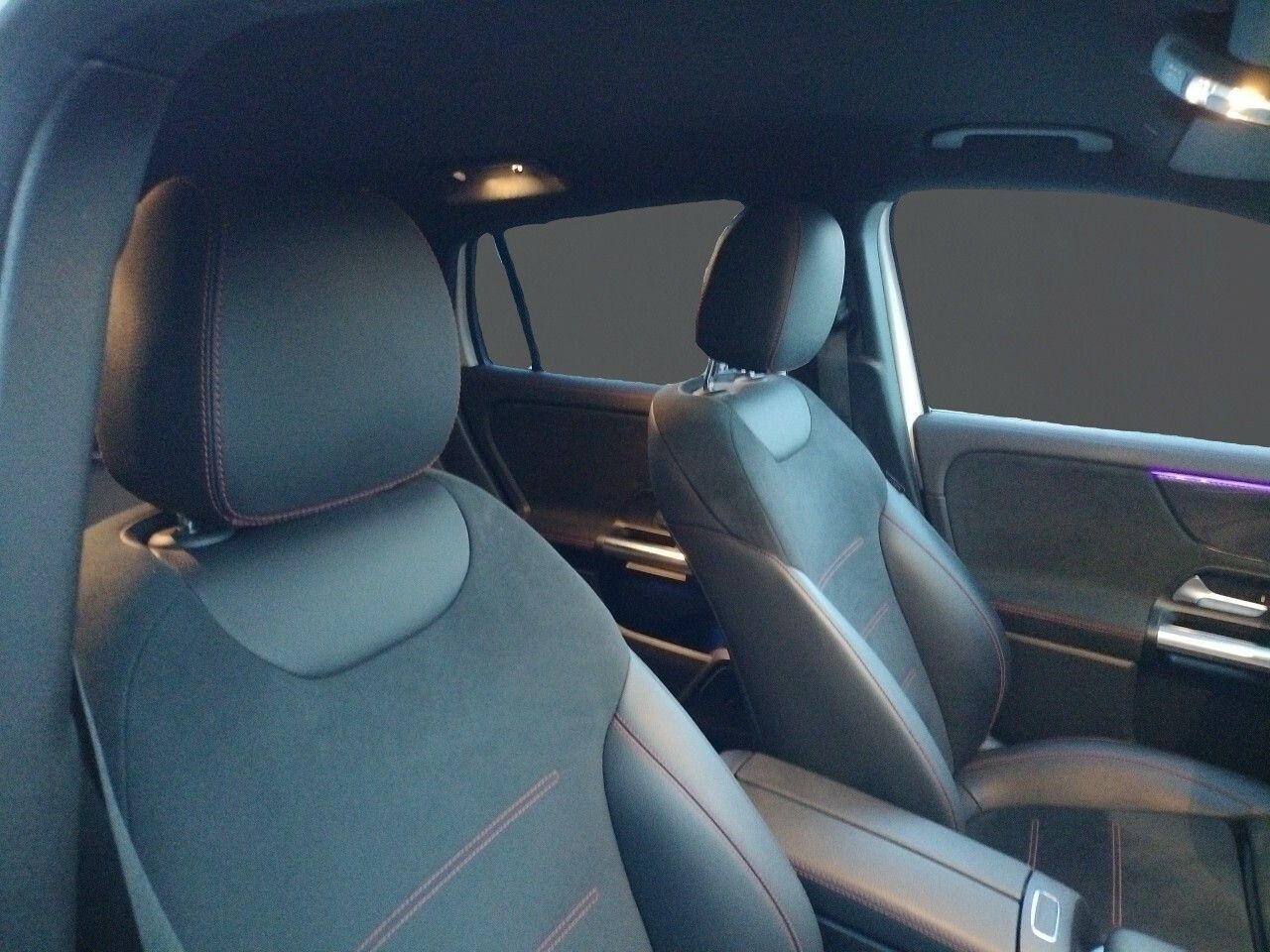 Foto Mercedes-Benz Clase GLA 10