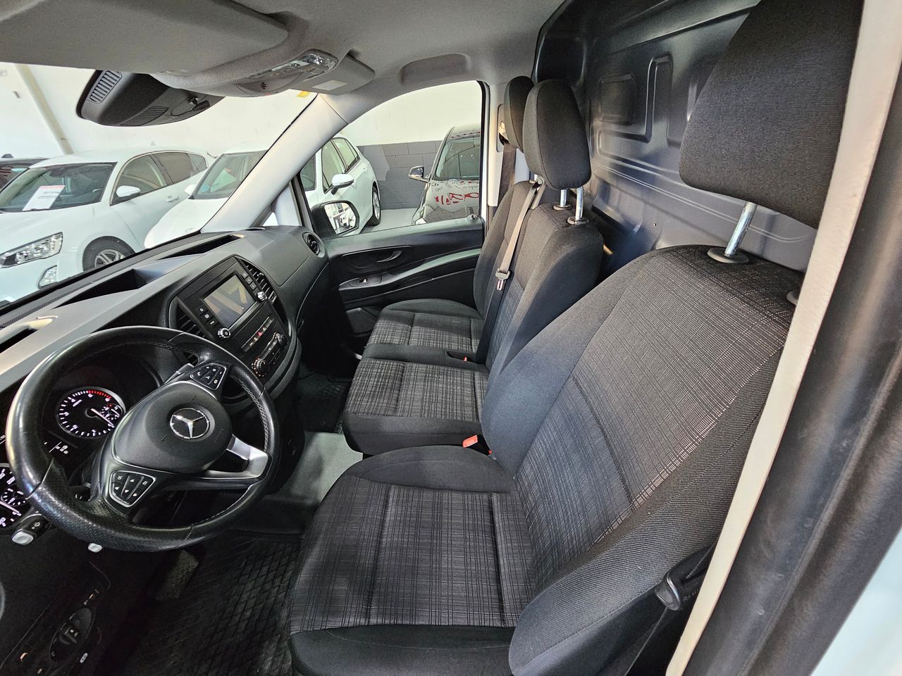 Foto Mercedes-Benz Vito 14