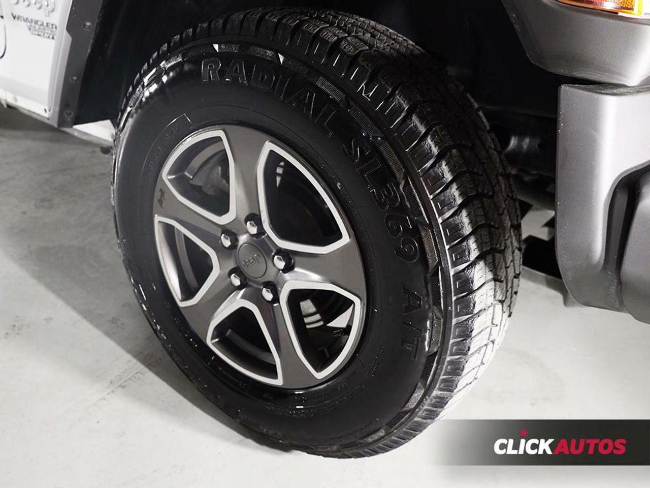 Foto Jeep Wrangler 23