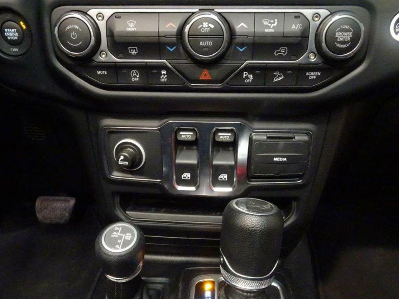 Foto Jeep Wrangler 15