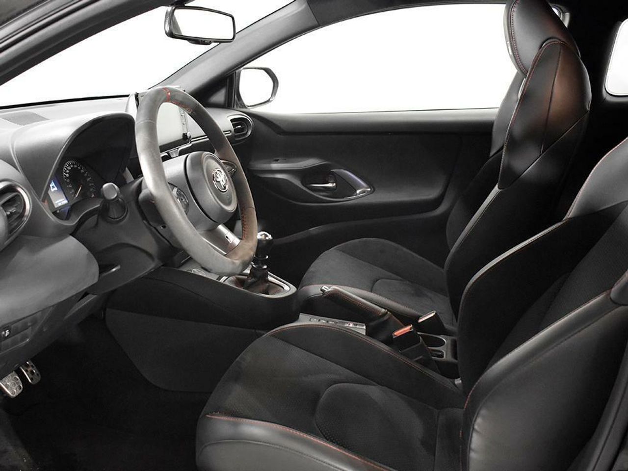 Foto Toyota Yaris 16