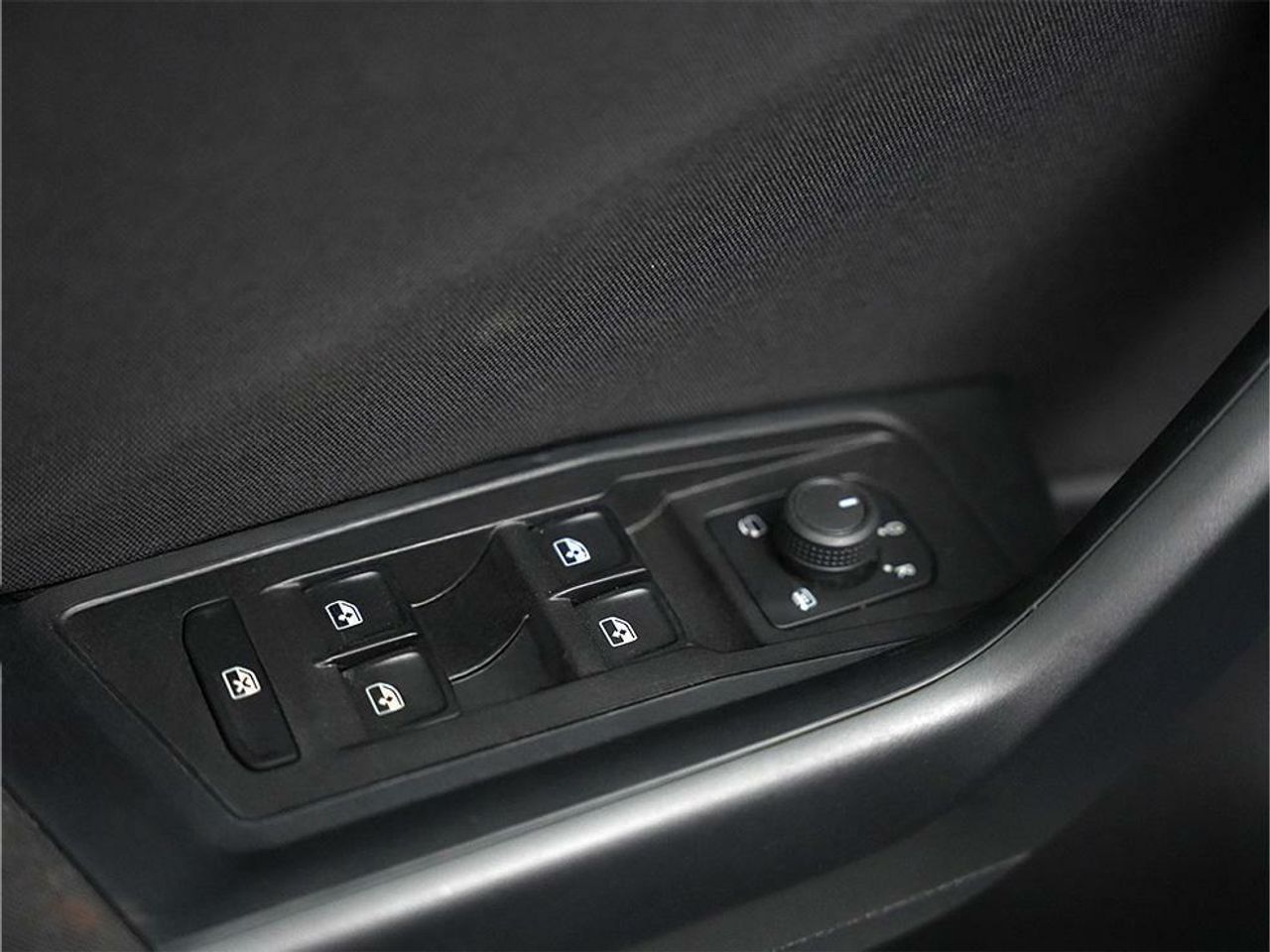 Foto Volkswagen T-Roc 18
