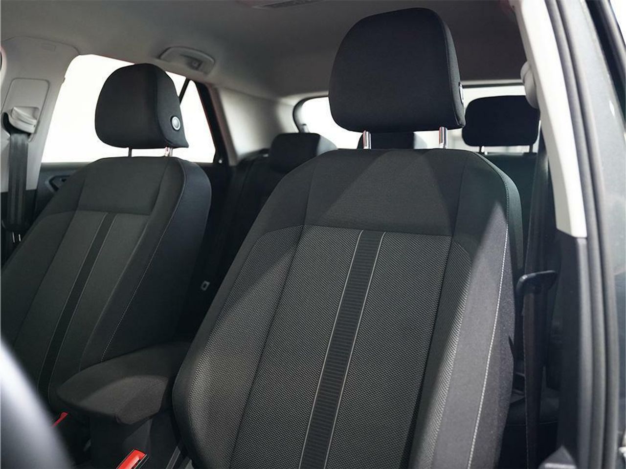Foto Volkswagen T-Roc 19
