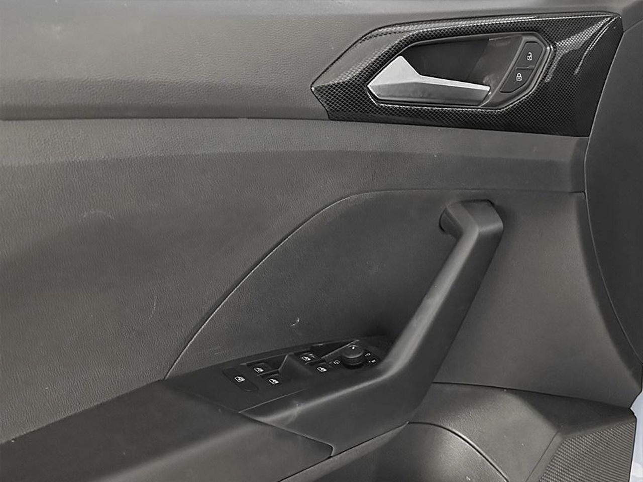 Foto Volkswagen T-Cross 20