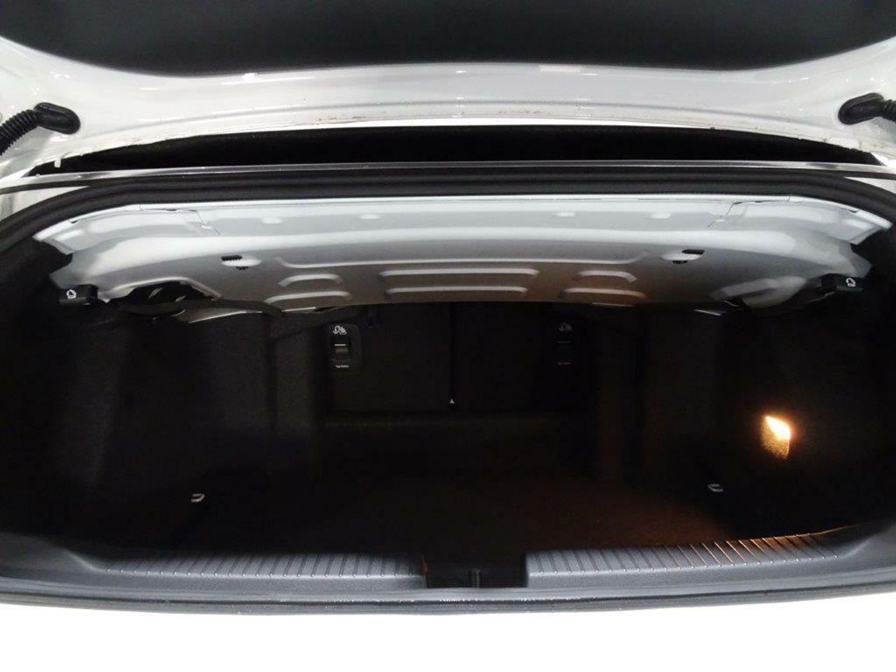 Foto Volkswagen T-Roc 15