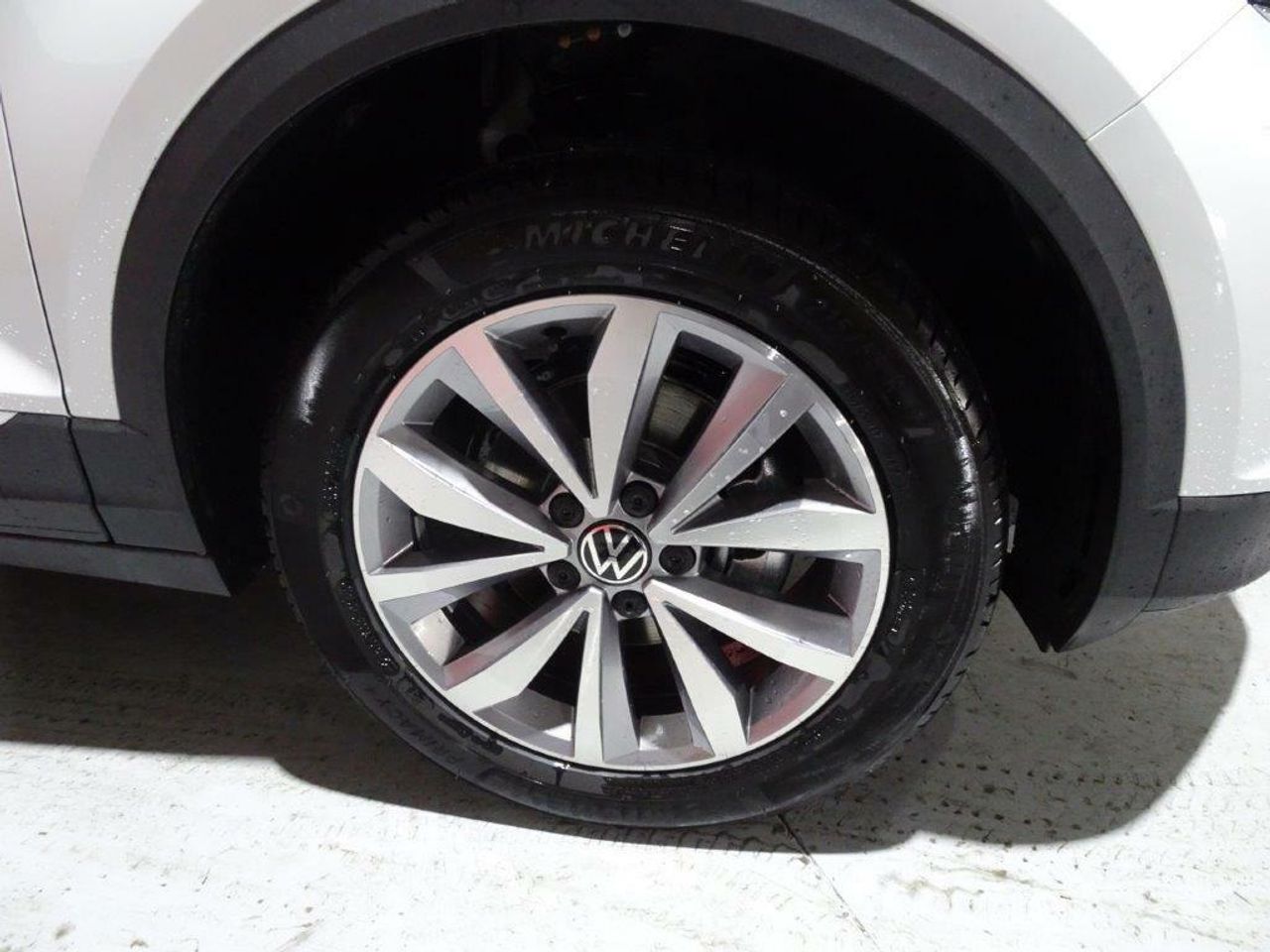Foto Volkswagen T-Roc 16