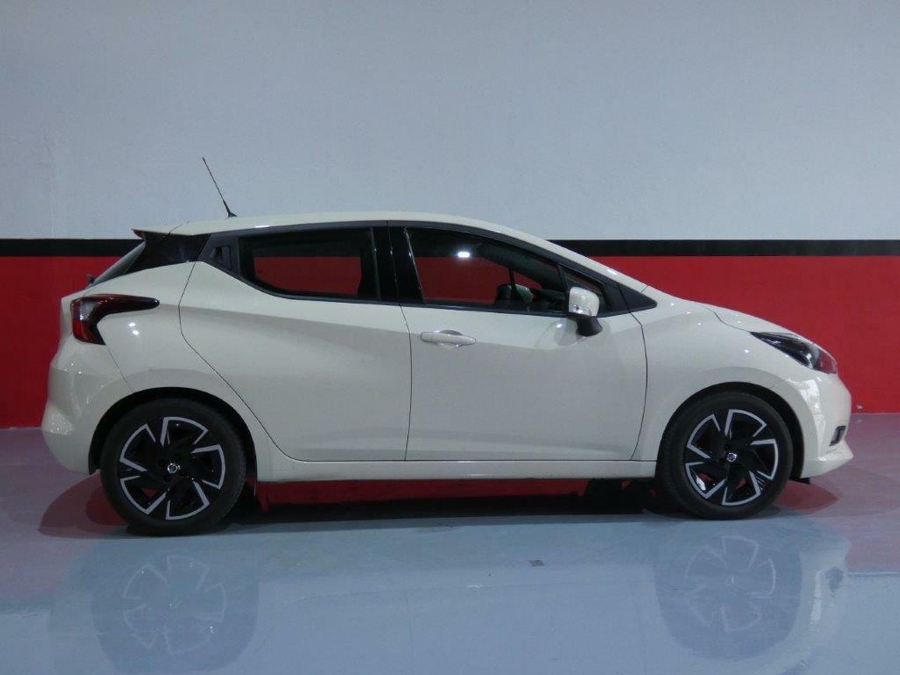 Foto Nissan Micra 4
