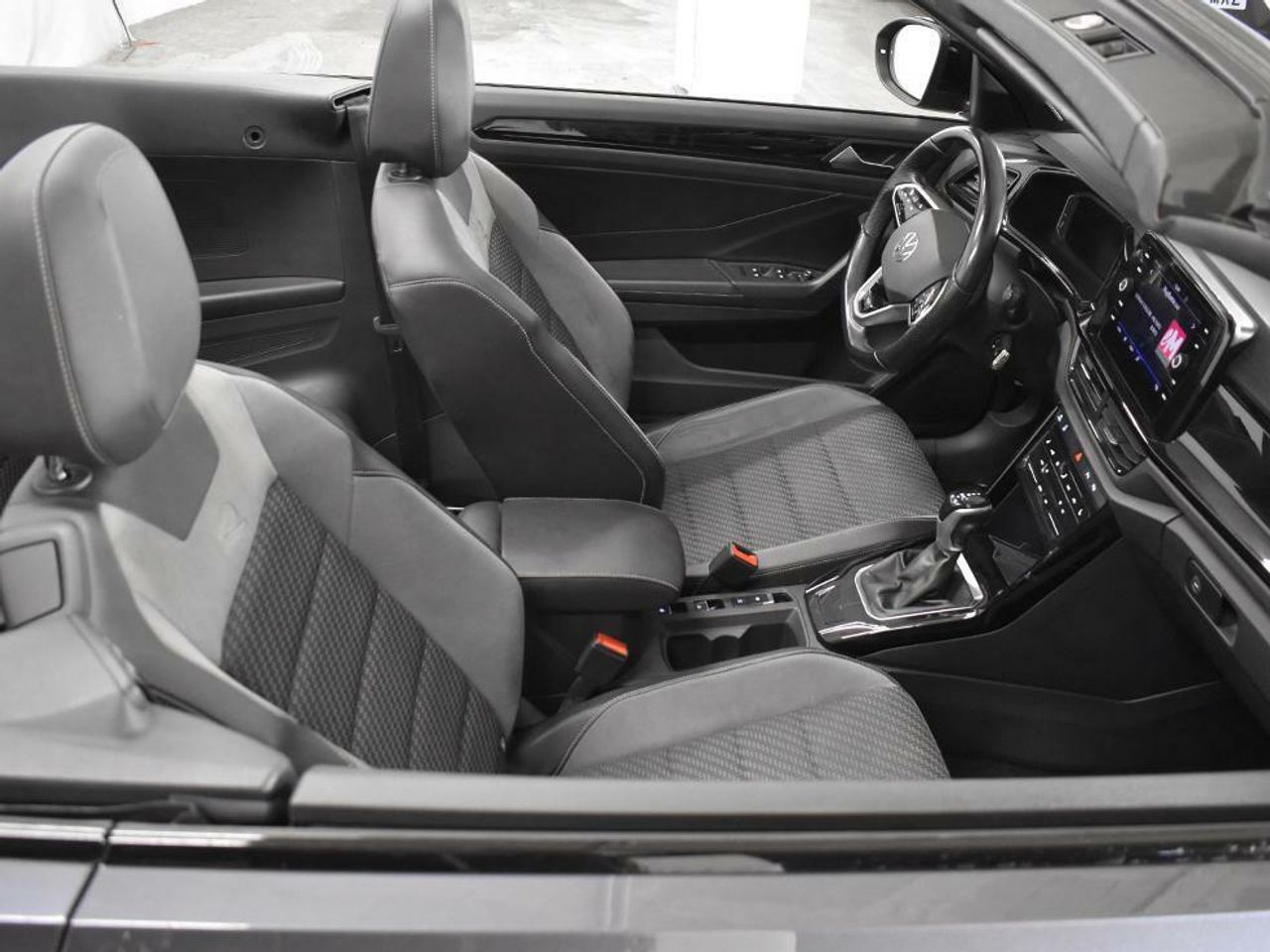 Foto Volkswagen T-Roc 21
