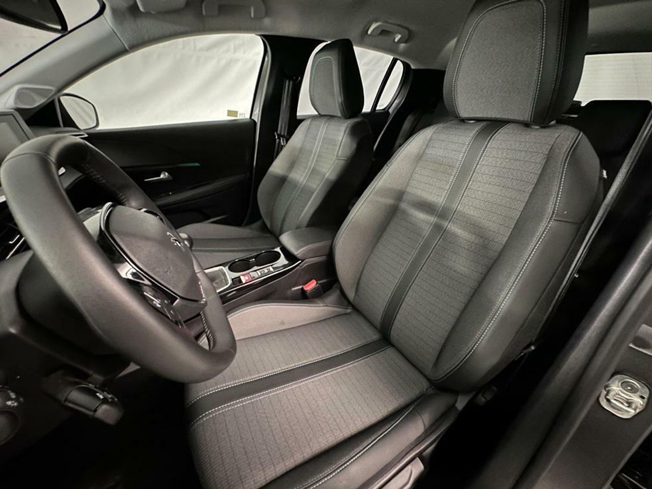 Foto Peugeot 208 15