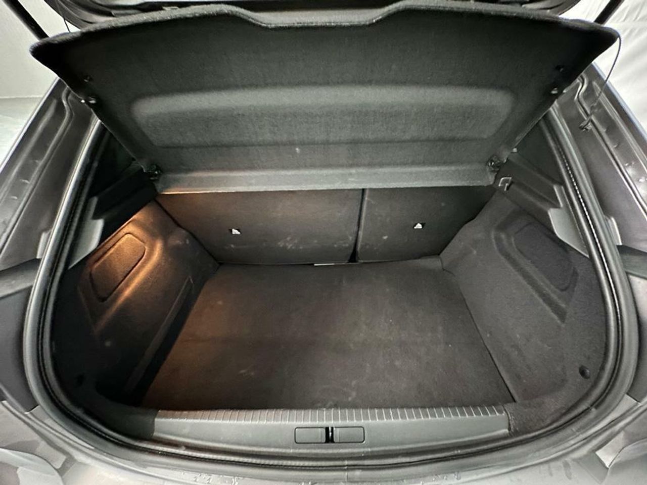 Foto Peugeot 208 17