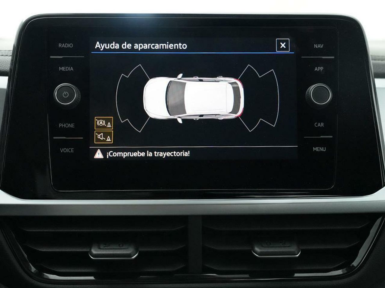 Foto Volkswagen T-Roc 11
