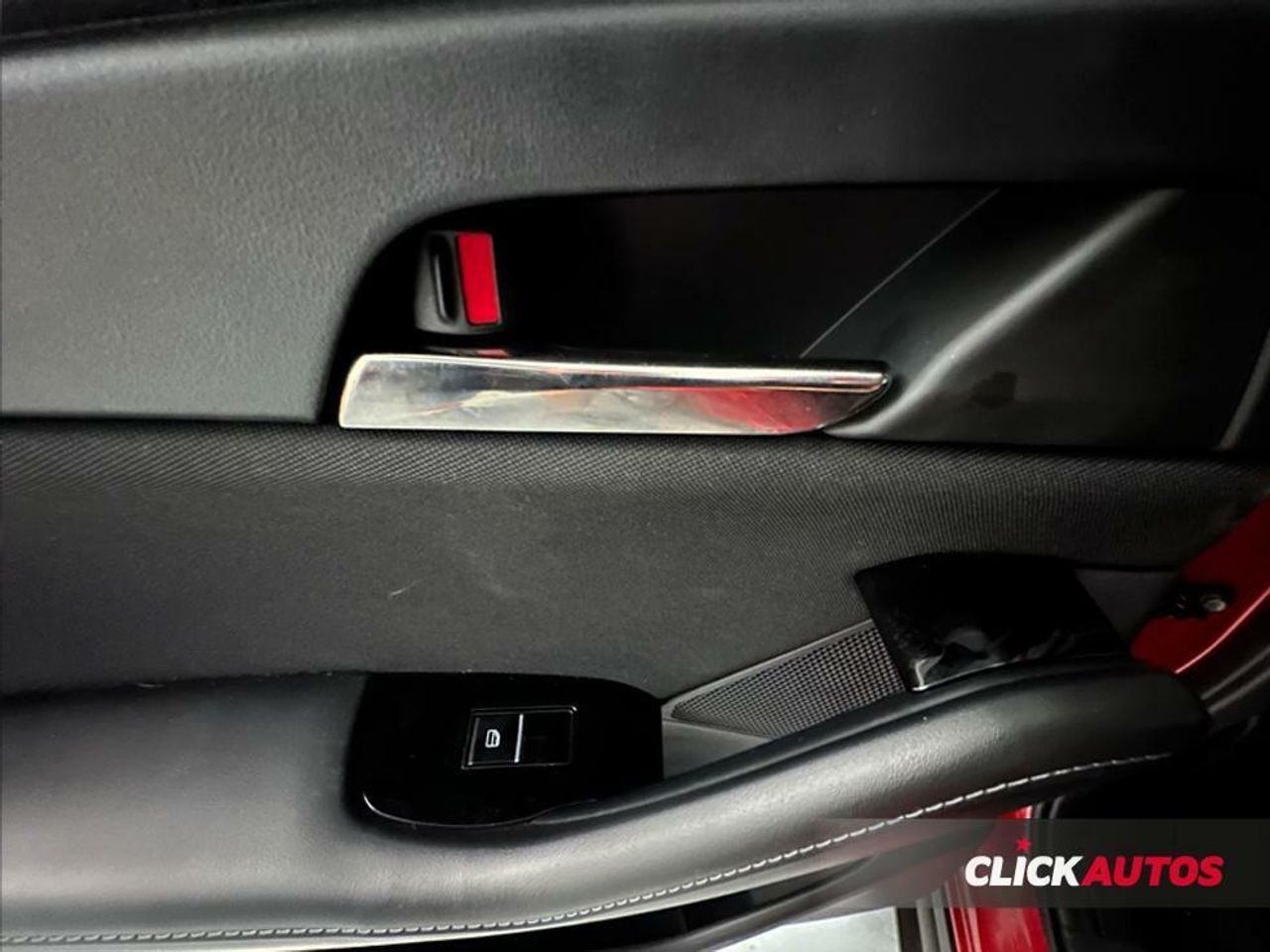 Foto Mazda CX-30 17