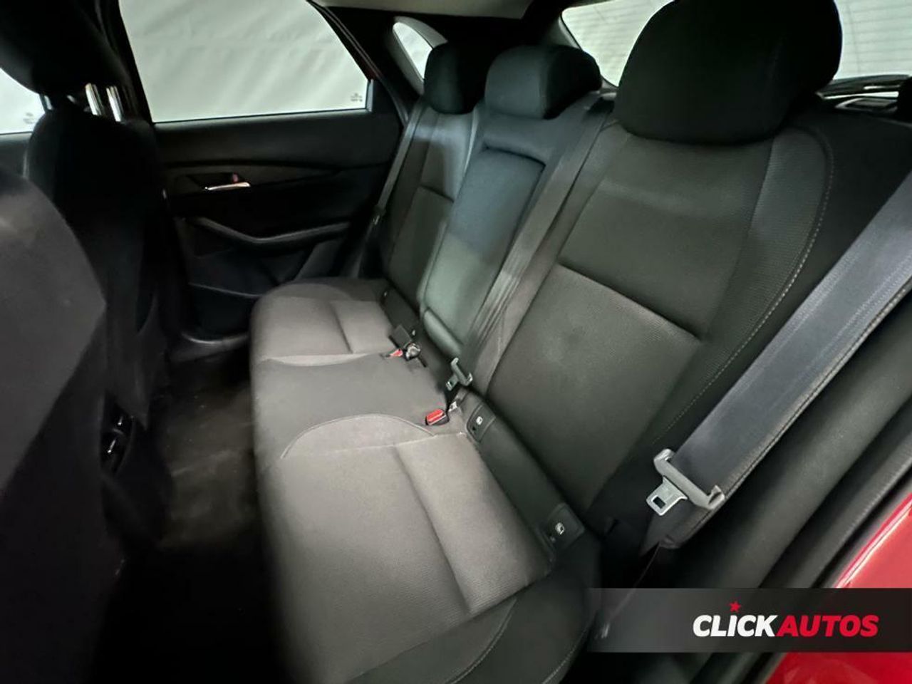 Foto Mazda CX-30 19
