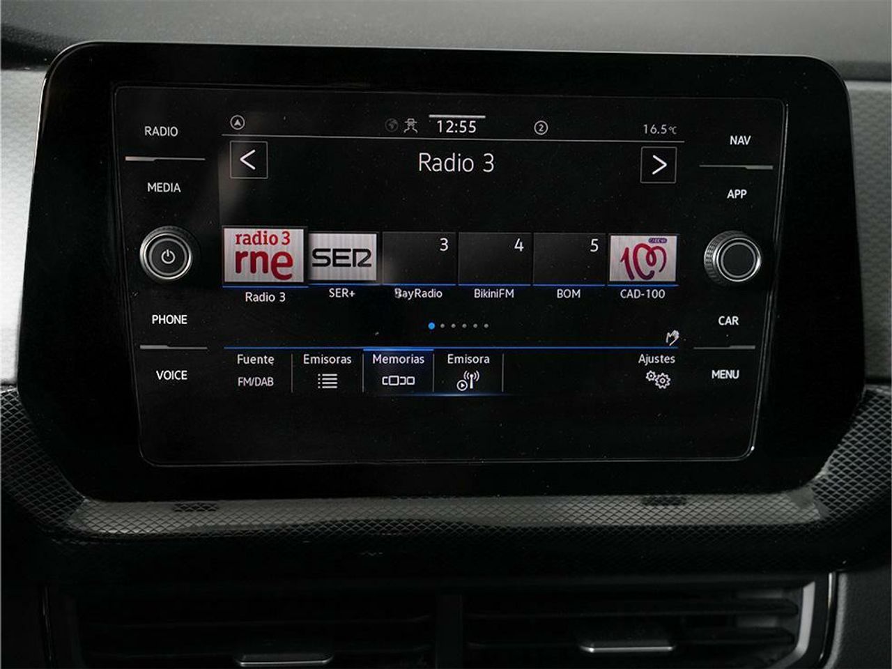 Foto Volkswagen T-Cross 15