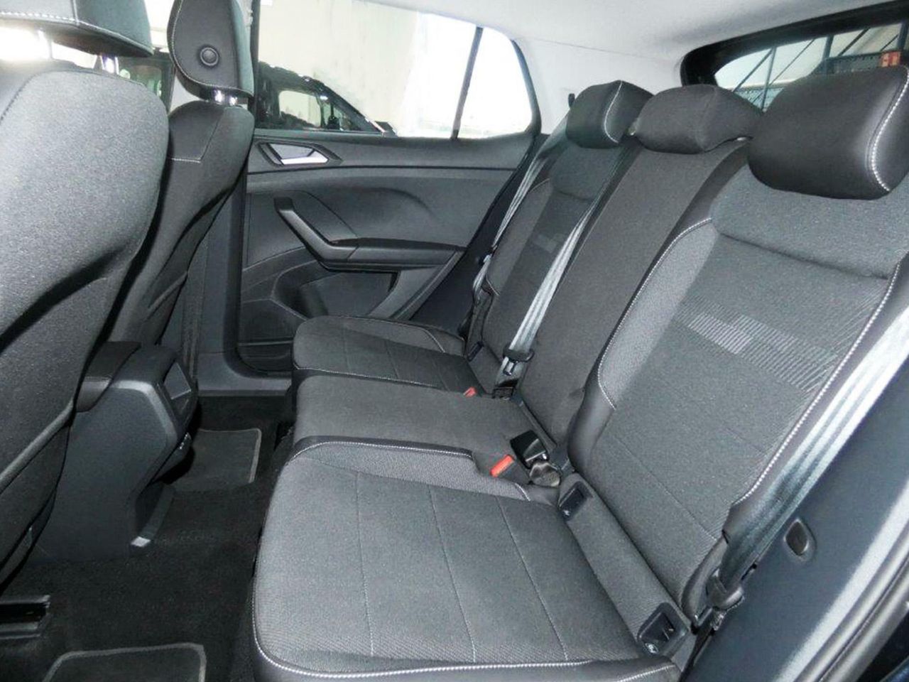 Foto Volkswagen T-Cross 21