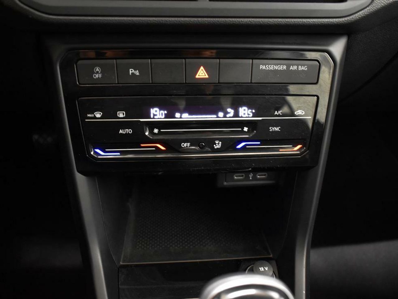 Foto Volkswagen T-Cross 10