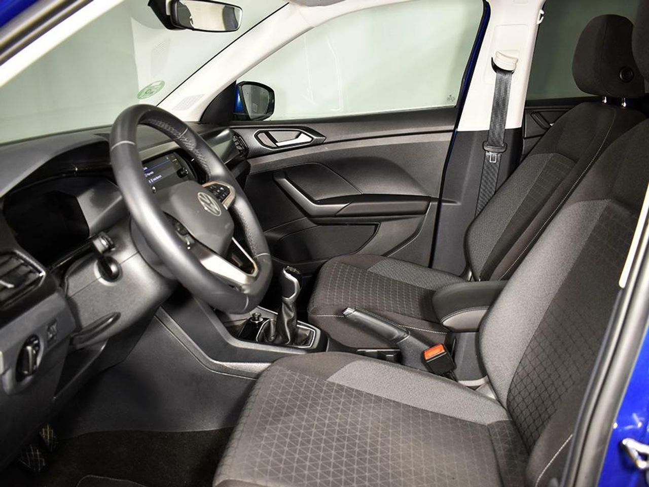 Foto Volkswagen T-Cross 15