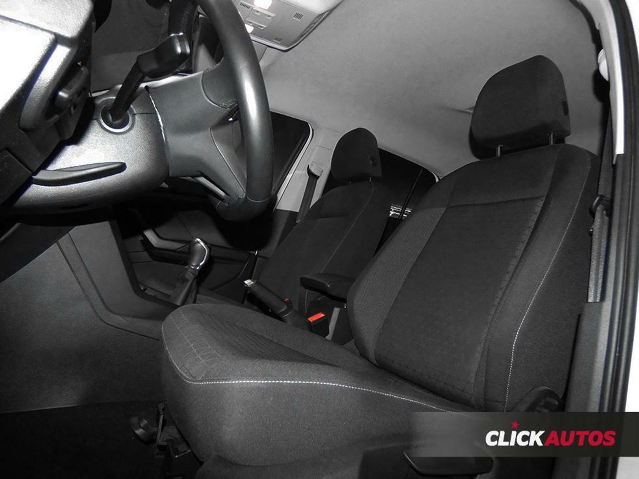 Foto Volkswagen T-Cross 13